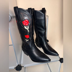 Top Moda Woman's Embroidered Rose Black Cowboy Western Boots Size 7.5 NWT